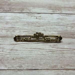 Vintage Gold Floral Basket Brooch Pin
